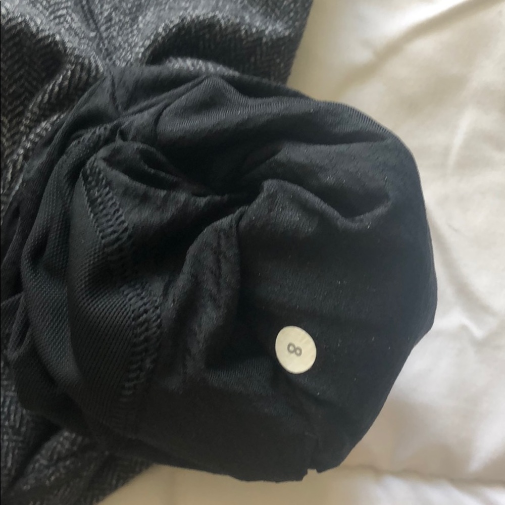 Lululemon Pullover Size 8 - image 4